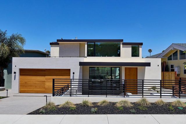 228 N Helix, Solana Beach