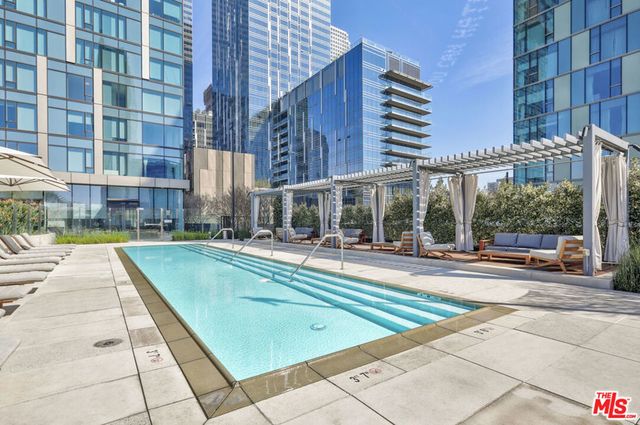 889 Francisco Street # 909, Los Angeles