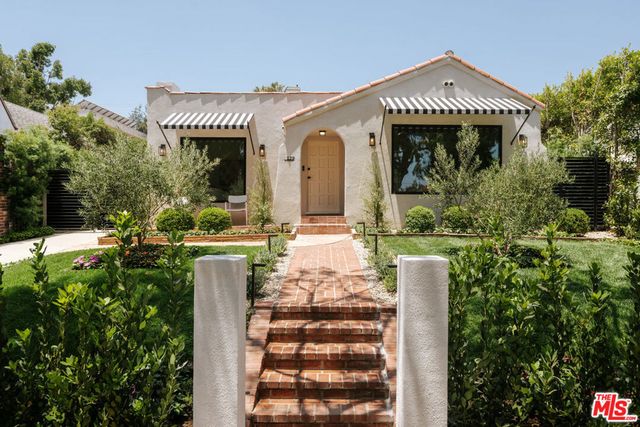 129 N Almont Drive, Los Angeles