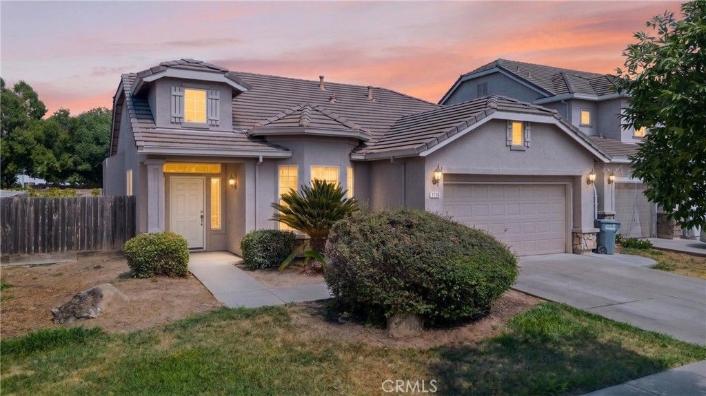 3726 Crane, Merced