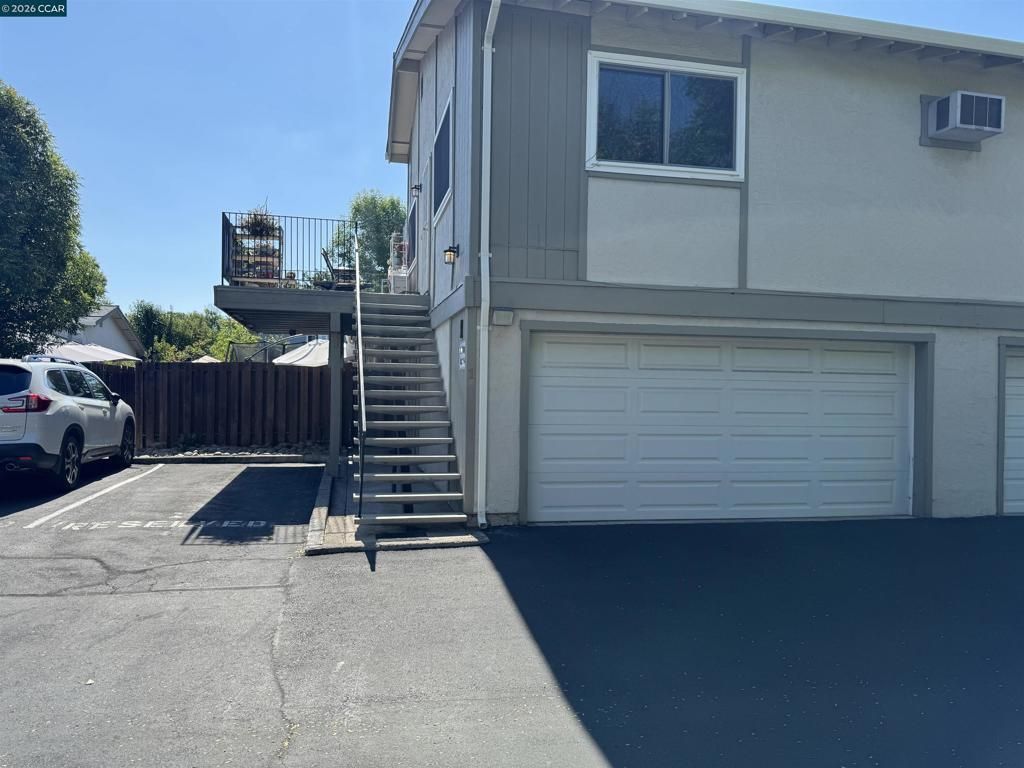 1070 Mohr Ln # 1, Concord