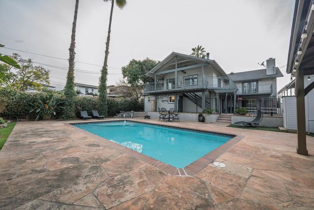 444 Avalon Dr., Vista