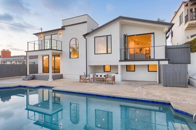 4525 Alhambra St, San Diego