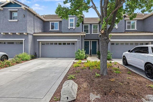 312 Jefferson Dr, Brentwood