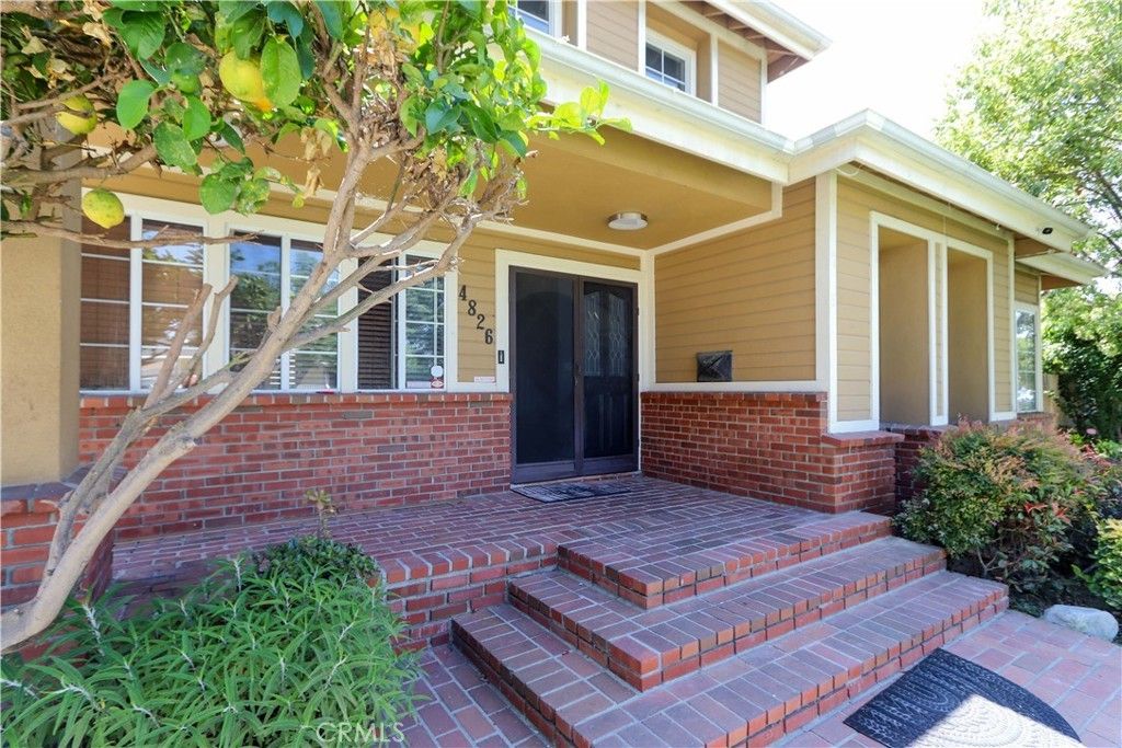 4826 Faculty Avenue, Long Beach