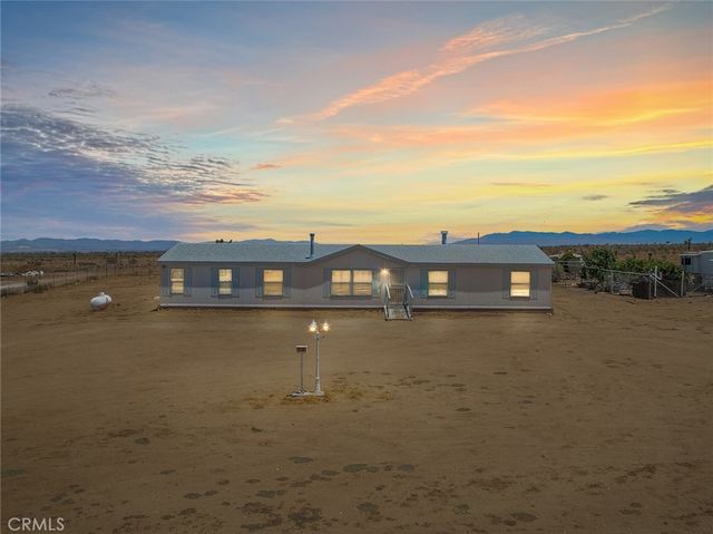 7625 Saratoga, Phelan