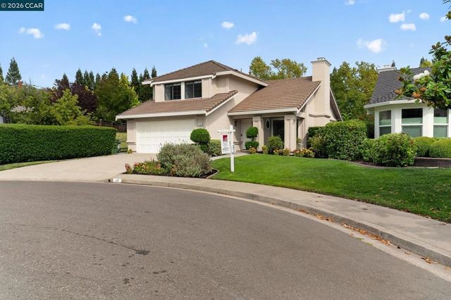 40 Saint Tropez Ct, Danville