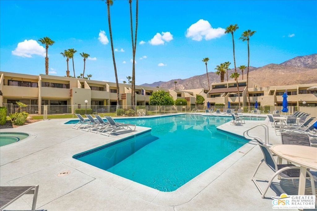 1655 E Palm Canyon Drive # 609, Palm Springs