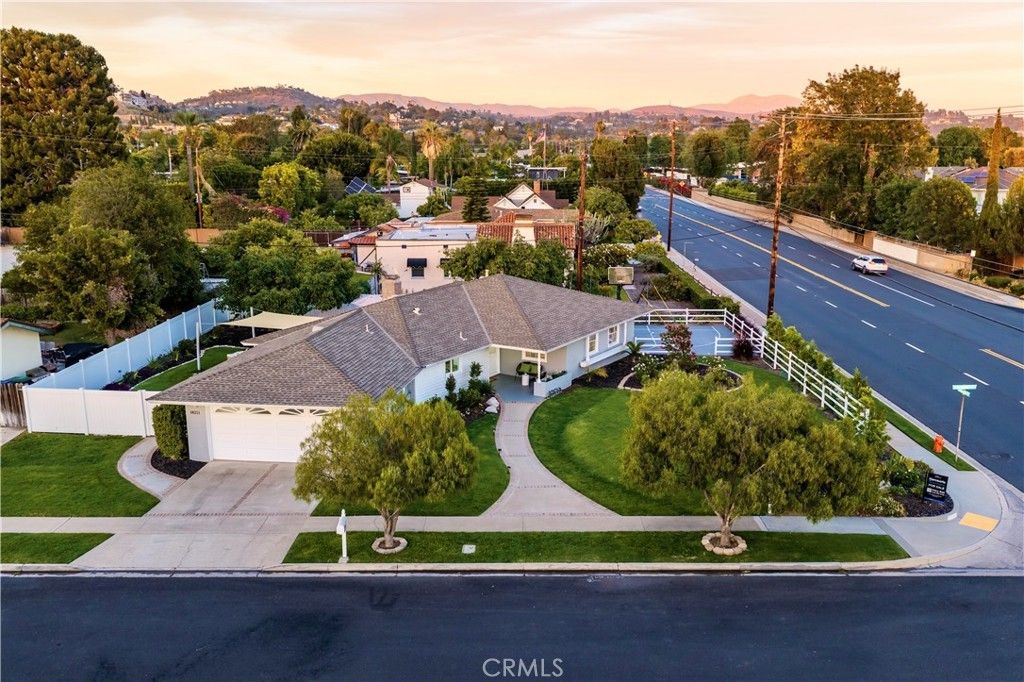 18211 Fairhaven, Santa Ana