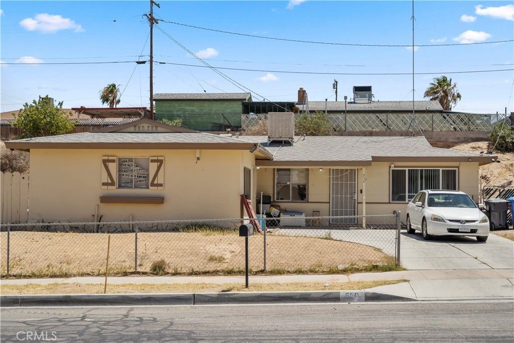 530 E Mountain View, Barstow