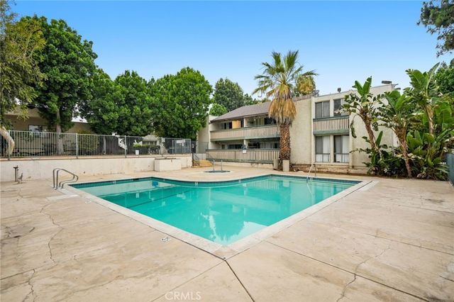 8601 International Avenue # 234, Canoga Park