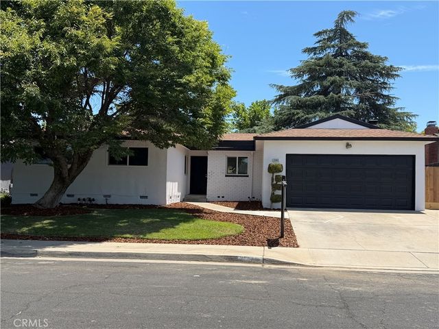 2365 Fordham, Clovis