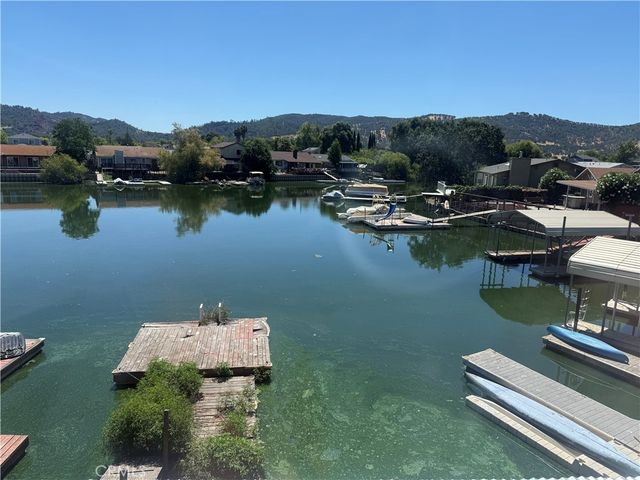 688 Keys, Clearlake Oaks