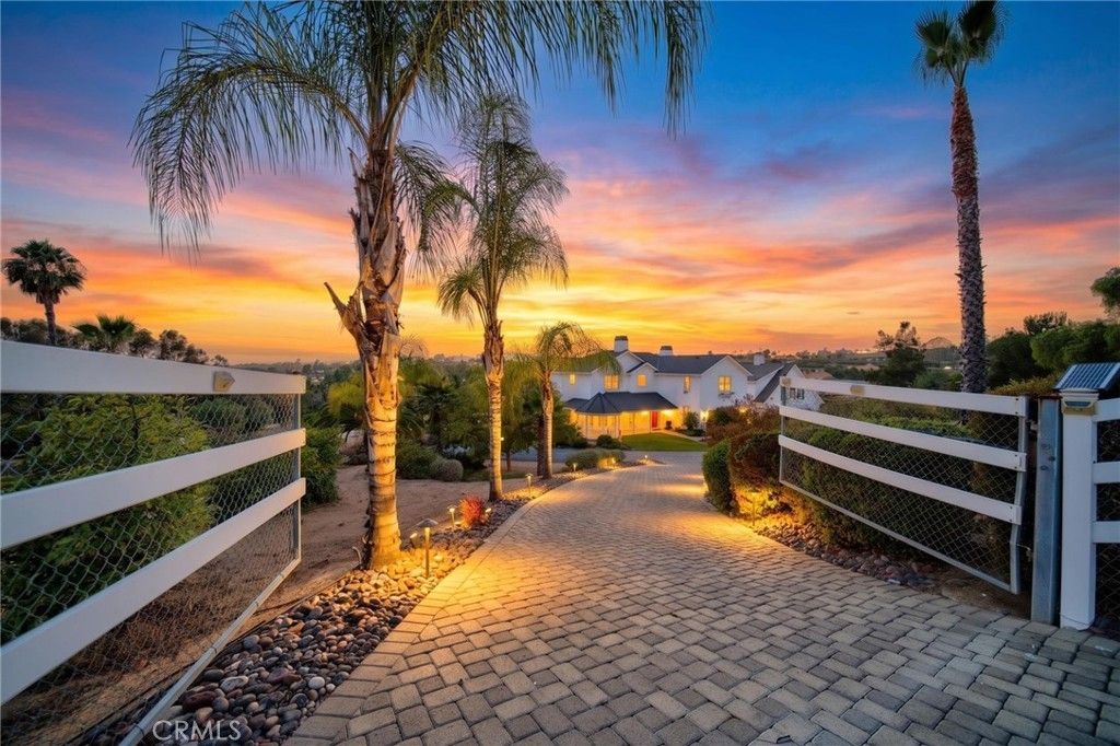 1130 Sierra Bonita, Fallbrook