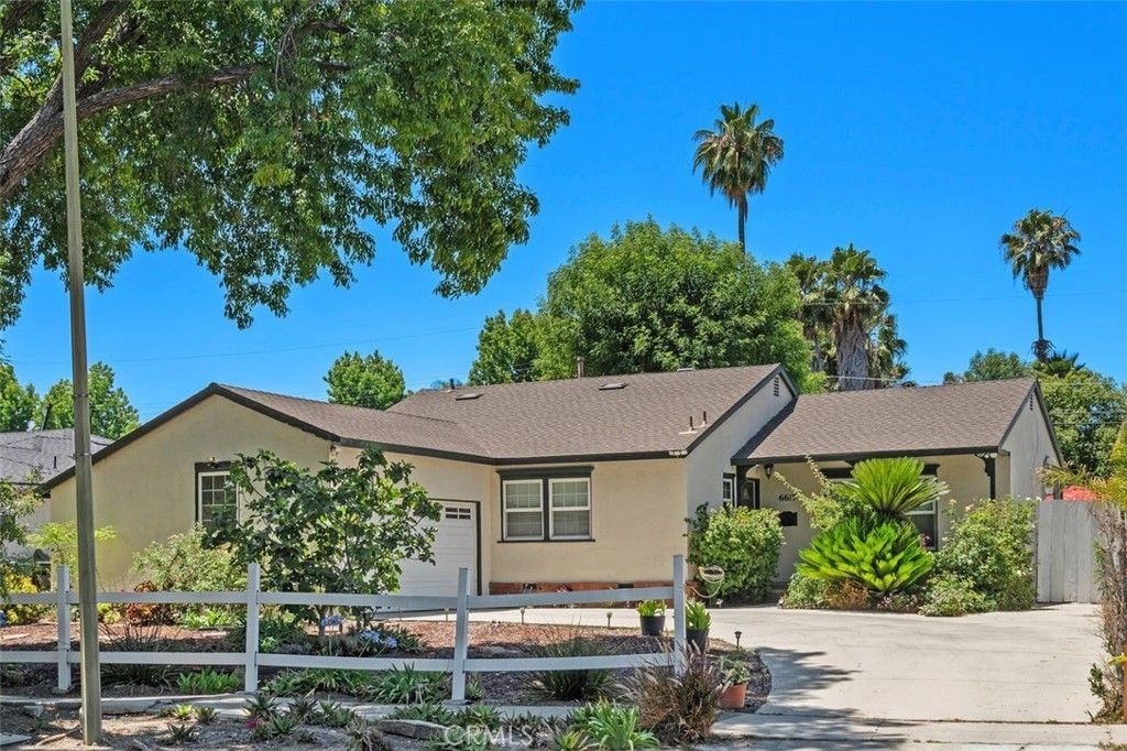 6613 Randi Avenue, Woodland Hills
