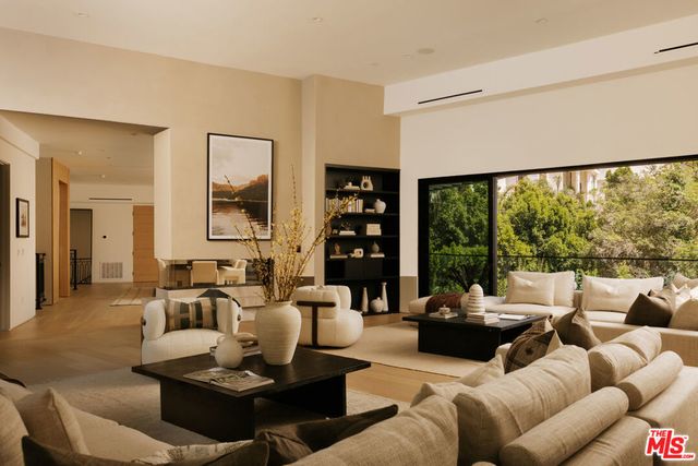 1751 Sunset Plaza Drive, Los Angeles