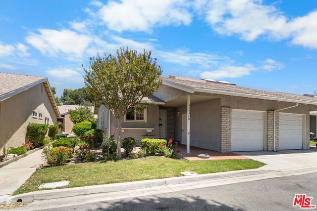 26834 Avenue Of The Oaks # D, Newhall