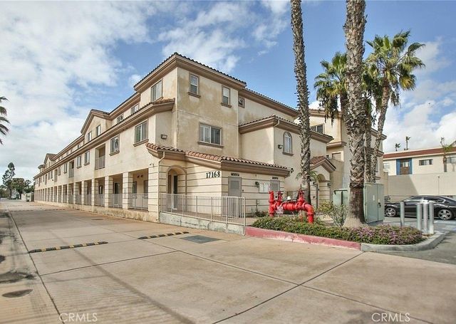 17168 Newhope # 222, Fountain Valley