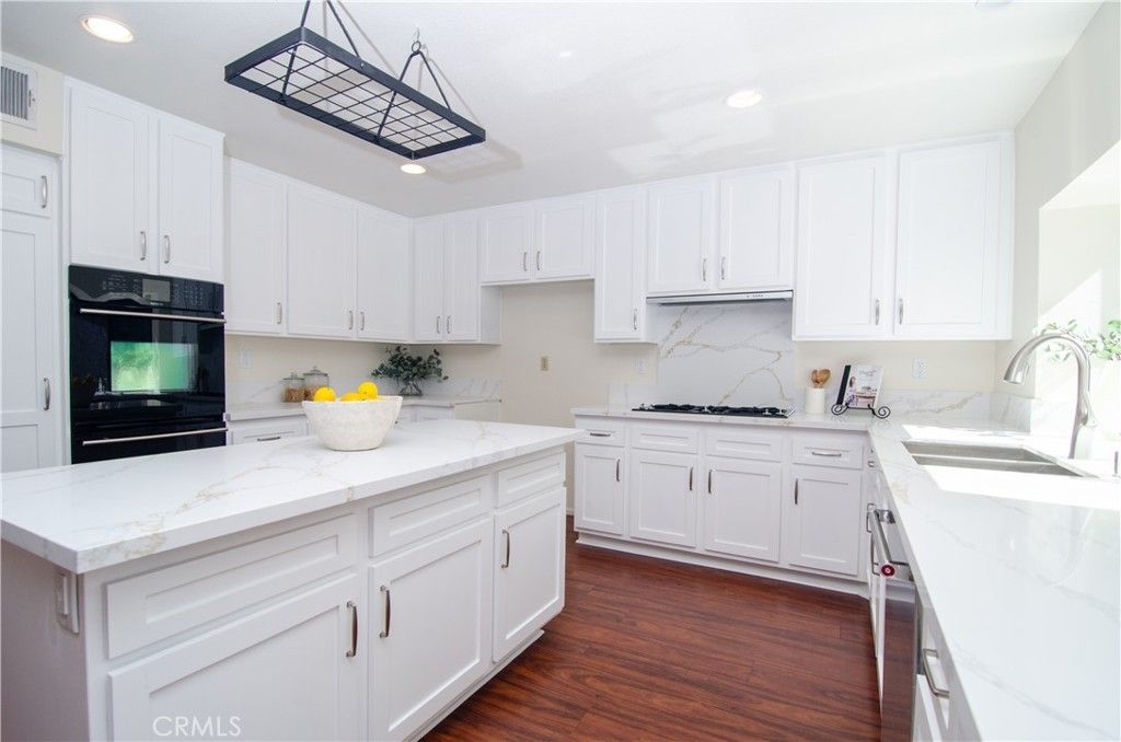 24371 Crestview Drive, Newhall