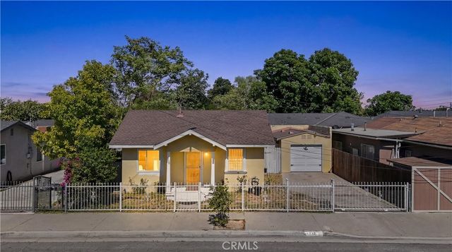 512 S Willowbrook Avenue, Compton