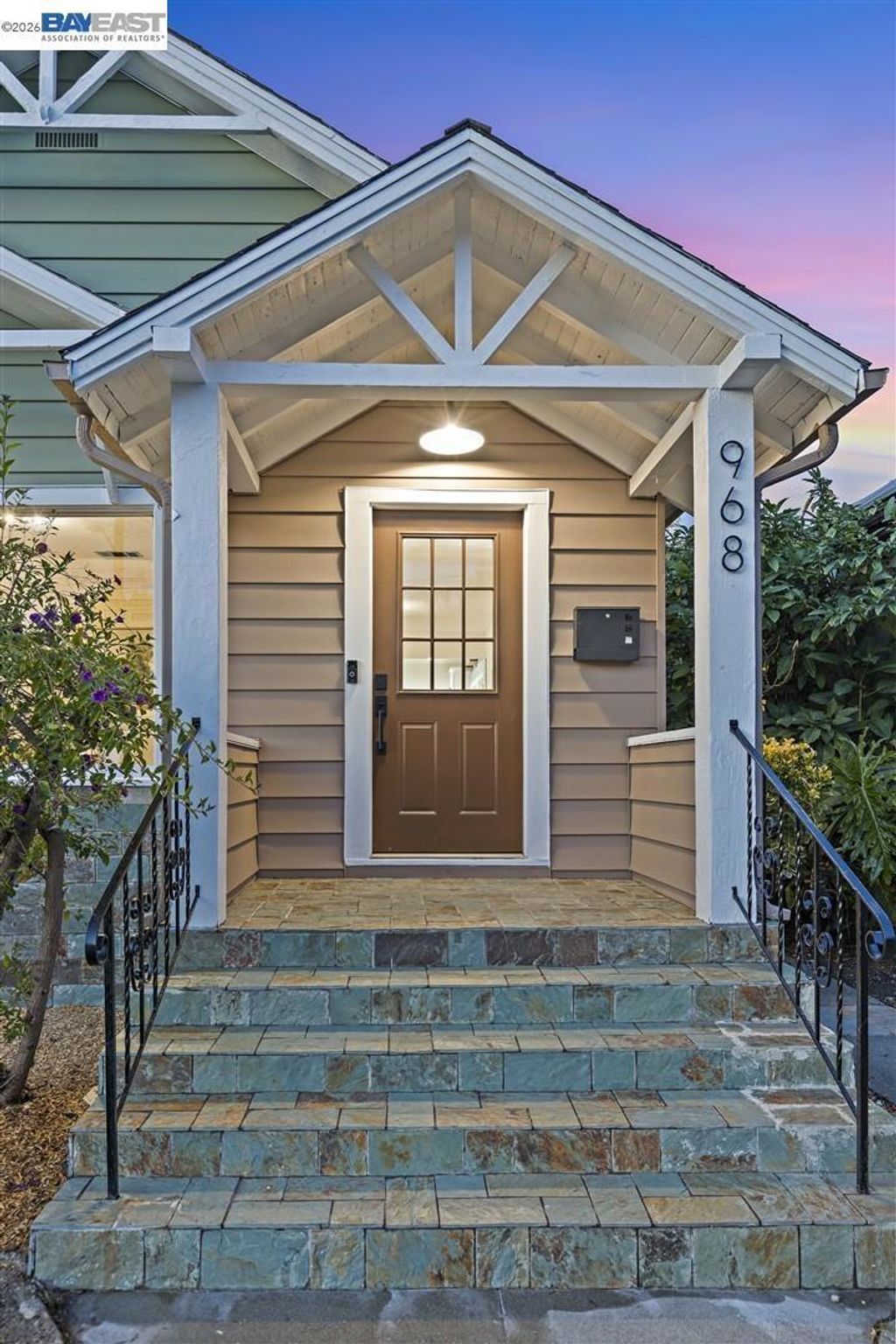 968 62nd St, Oakland