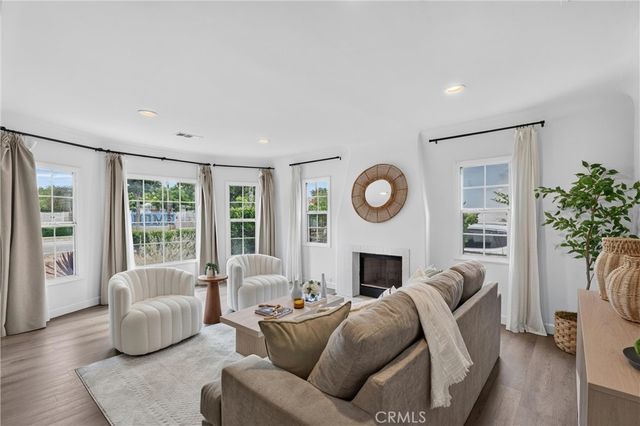 300 N Marengo Ave, Alhambra