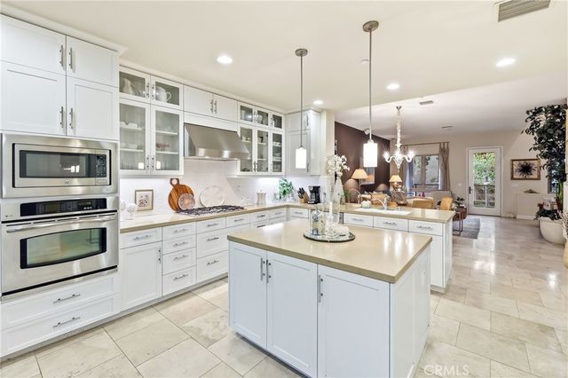 23 Vantis, Aliso Viejo