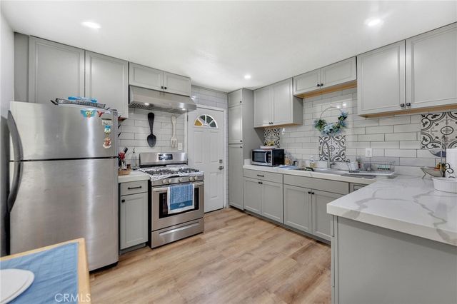 44309 Hardwood Avenue, Lancaster