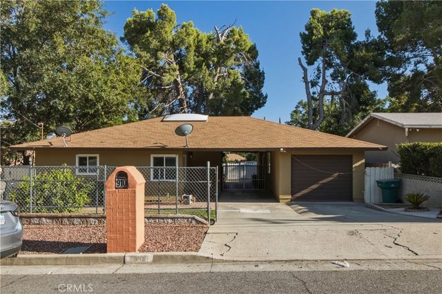 910 W George, Banning