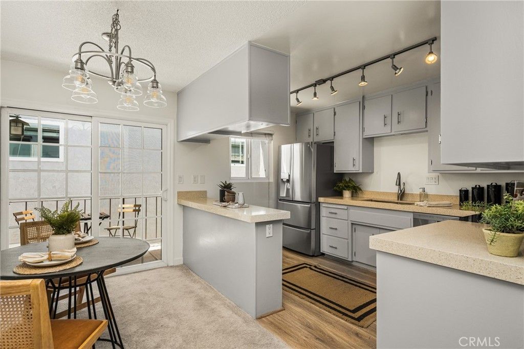 444 Obispo # 301, Long Beach