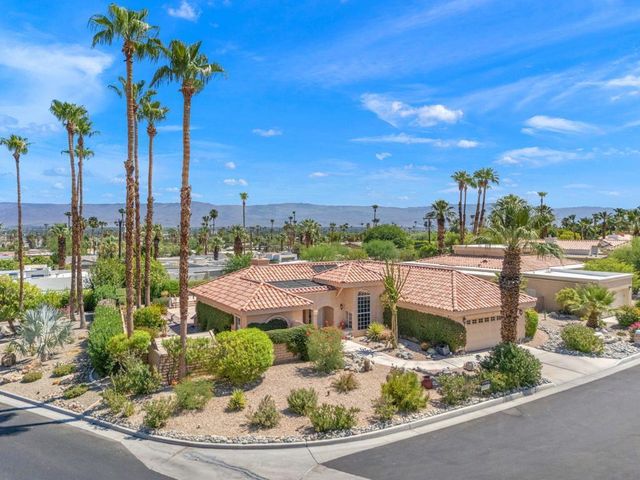102 Chelsea Circle, Palm Desert