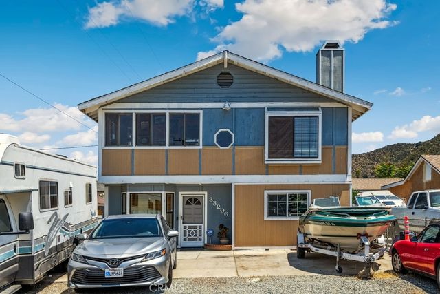 33206 Churchill, Lake Elsinore