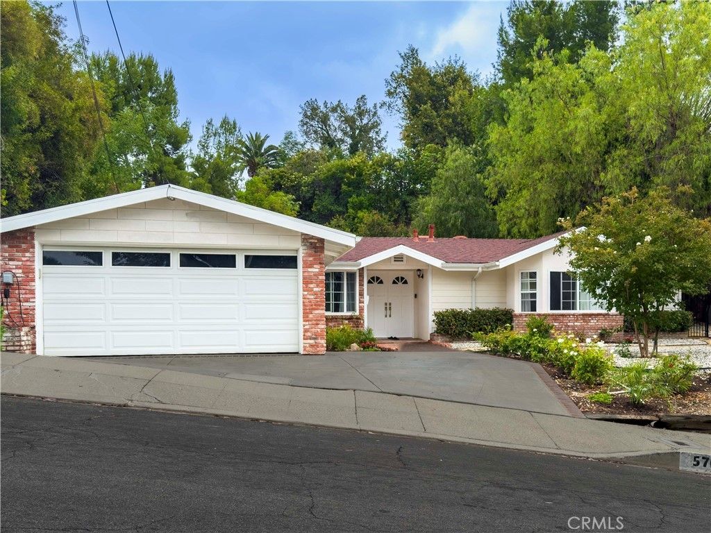 5708 Mcdonie Avenue, Woodland Hills