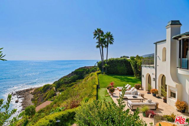 32804 Pacific Coast Highway, Malibu