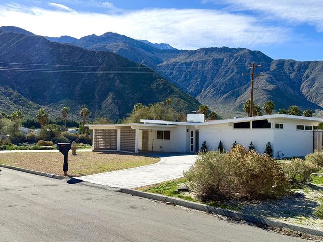 22495 Sierra Drive, Palm Springs