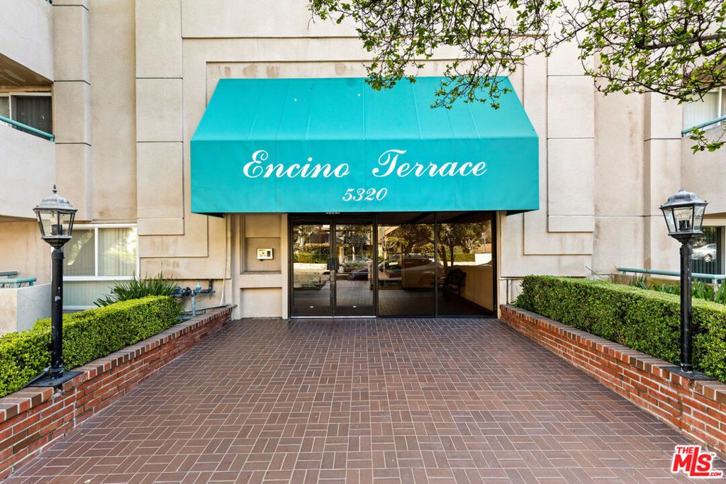 5320 Zelzah Avenue # 214, Encino