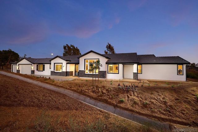 39301 Corte Venture, Temecula