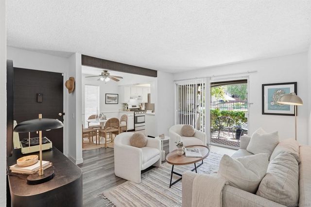 6878 Navajo Rd # 111, San Diego