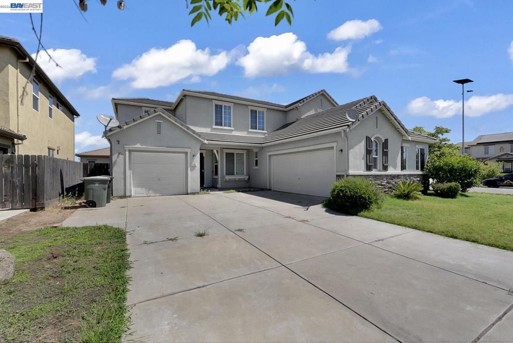 253 Lilac Ln, Livingston