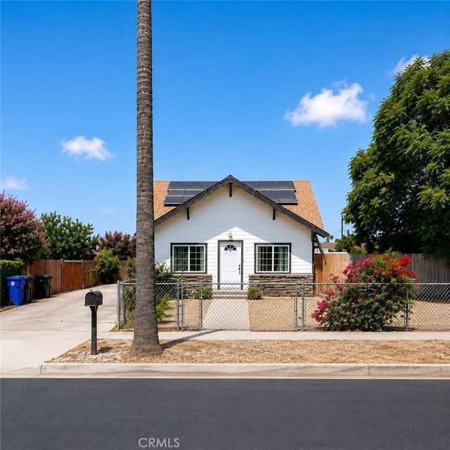 8296 Cypress, Fontana