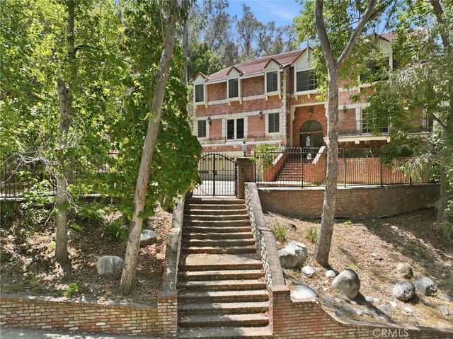 3243 Iredell, Studio City