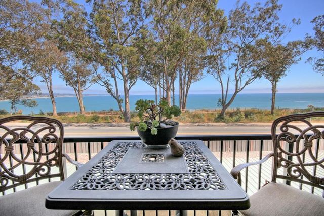 825 Balboa Avenue # 205, Capitola