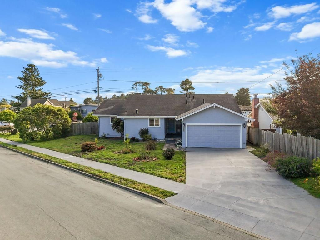 423 Montecito Avenue, El Granada