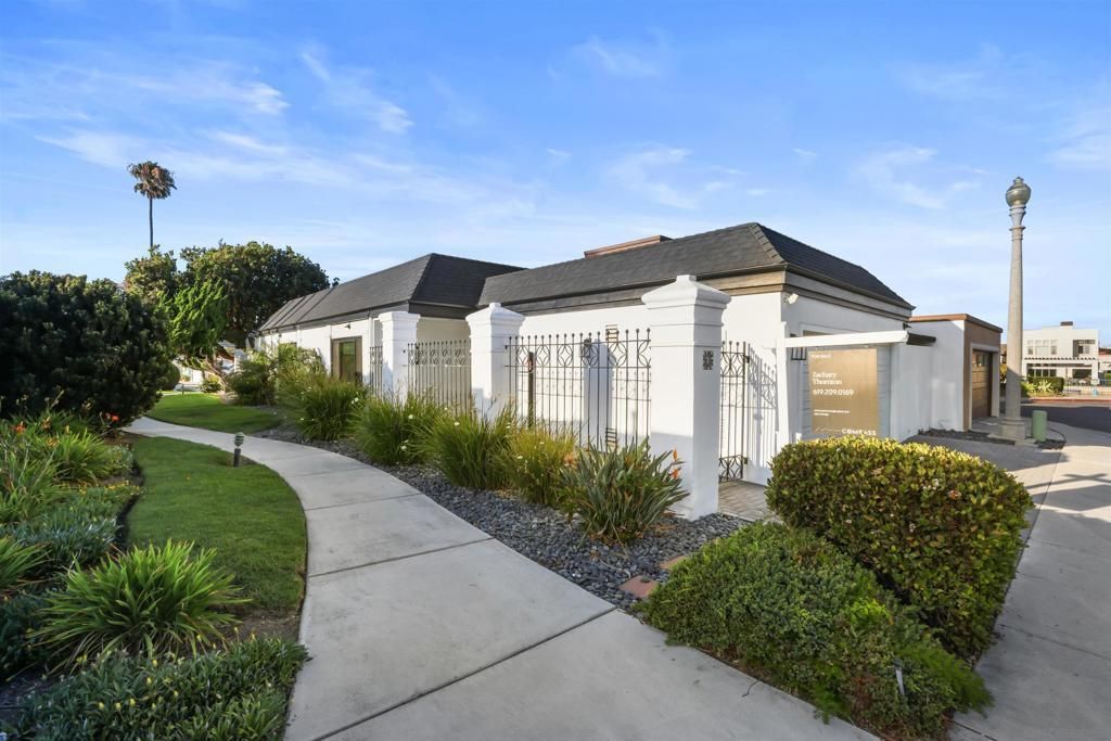 7 Gingertree Ln, Coronado