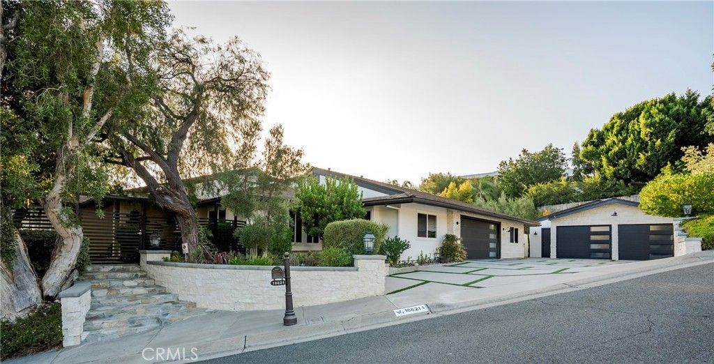18821 Ridgeview Circle, Villa Park