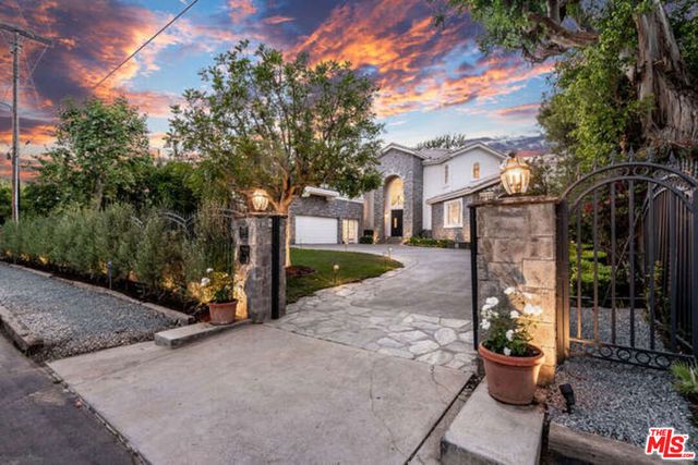 11797 Chaparal Street, Los Angeles
