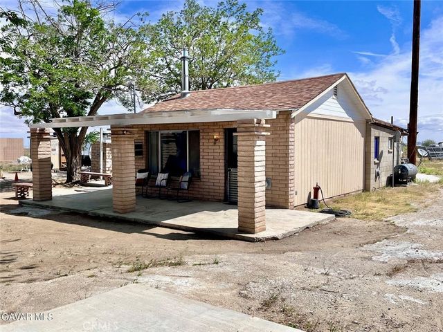 38960 12th St E, Palmdale