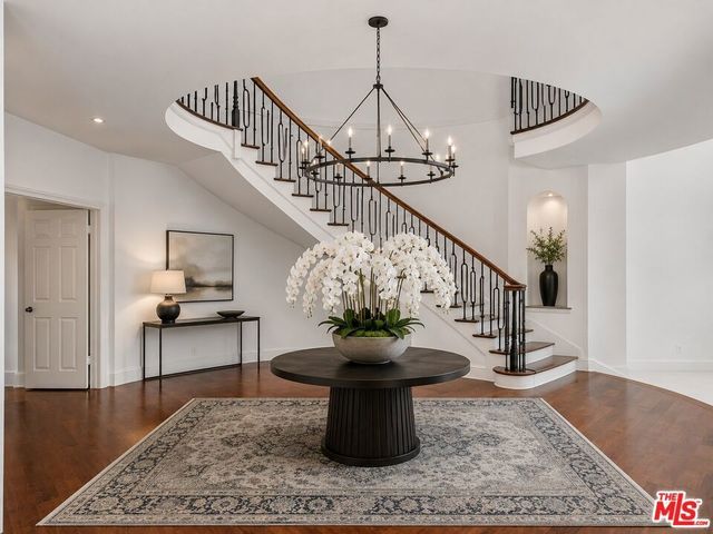 12386 Ridge Circle, Los Angeles