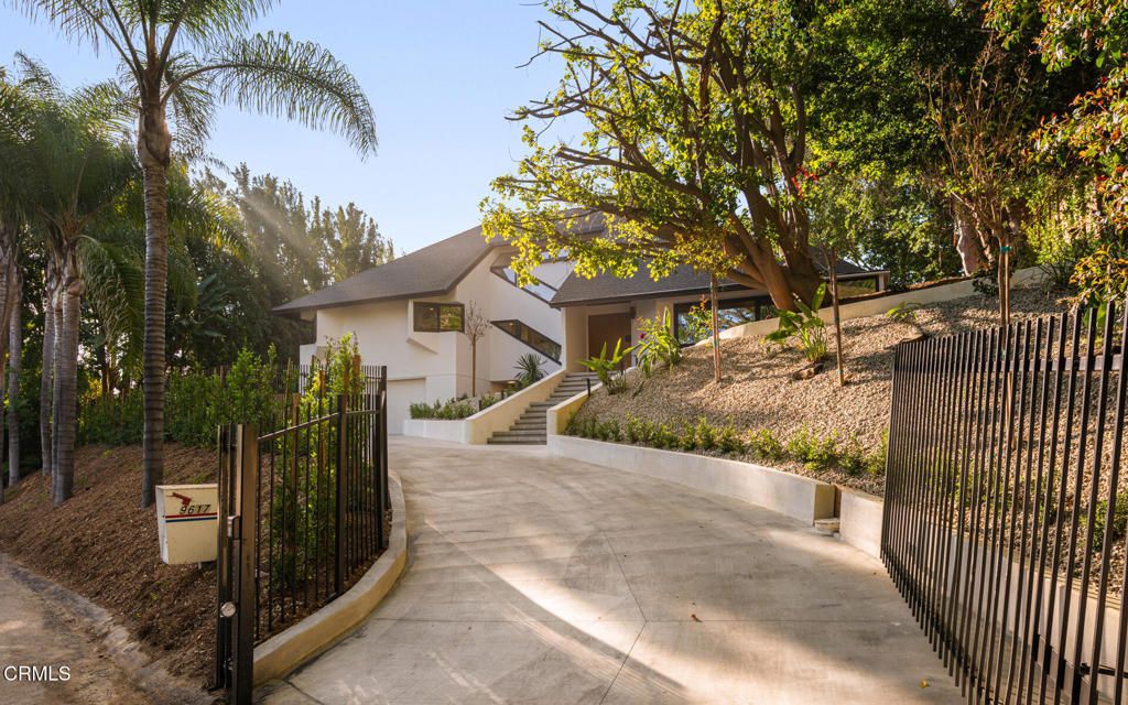9617 Oak Pass Road, Beverly Hills