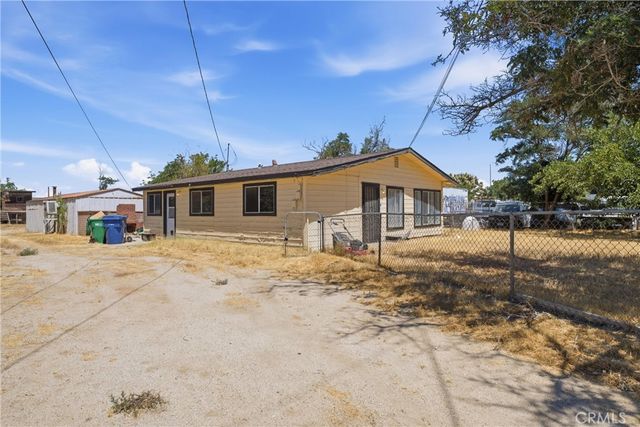 42735 2nd E, Lancaster